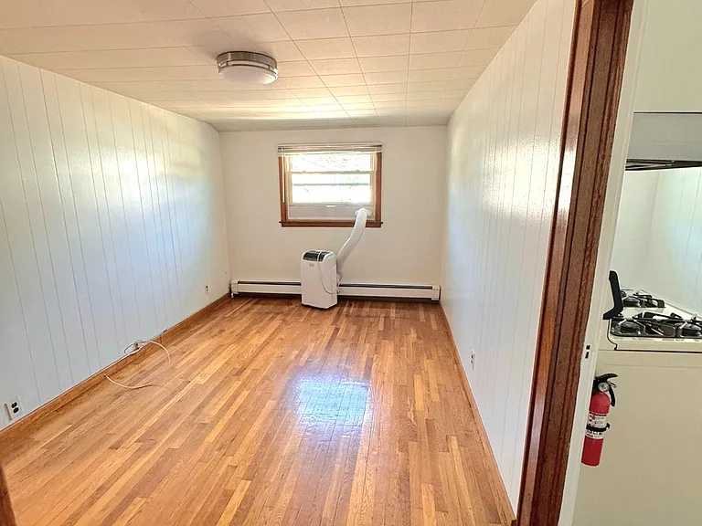 3 Hillside Ct #2 — Photo 3