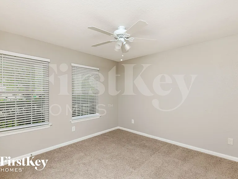 23342 Peerless Dr — Photo 10