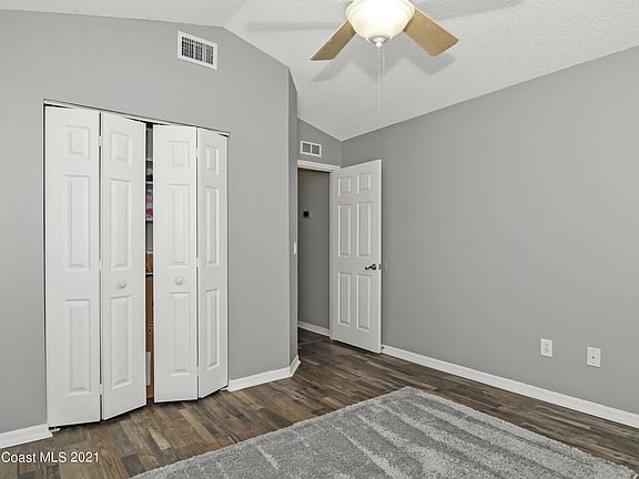 4th image of 1303 Cypress Bend Cir