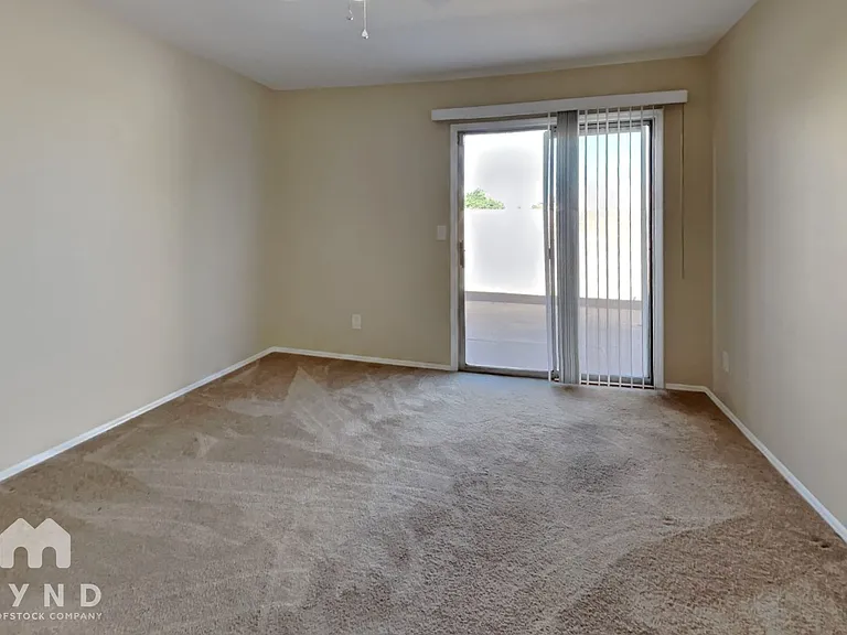 2630 N Salem #2630 — Photo 9