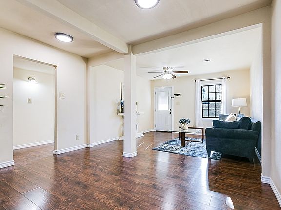 2nd image of 2714 North St