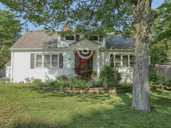 1945 Saint Clair Blvd, Algonac, MI 48001