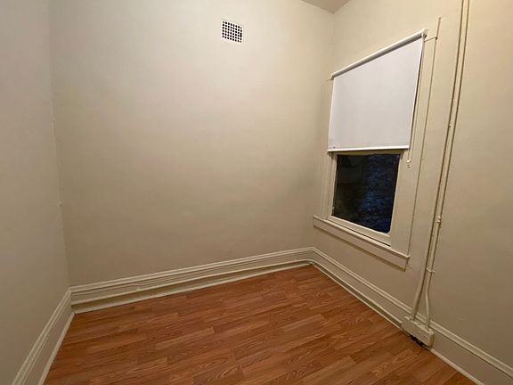 3rd image of 856 Stockton St APT 19