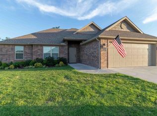 2241 Hunter Dr, Pea Ridge, AR 72751
