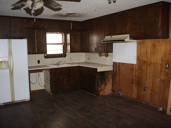 4th image of 2216 S County Road 260
