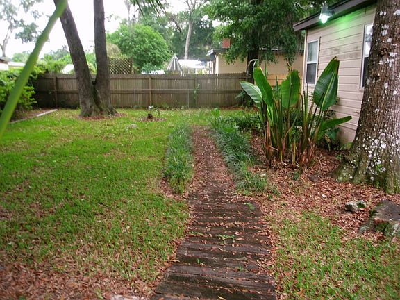 5th image of 11269 Inez Dr