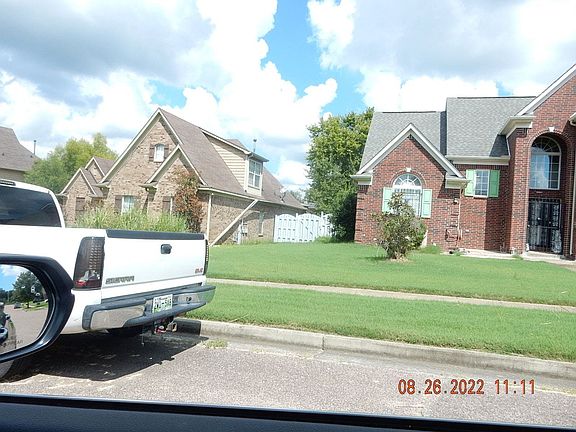 2nd image of 10168 Bloomsbury Ave