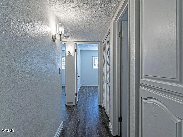 580 N 9th Dr — Photo 19