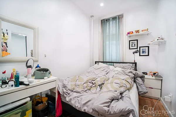 Rented by City Connections Realty | media 17