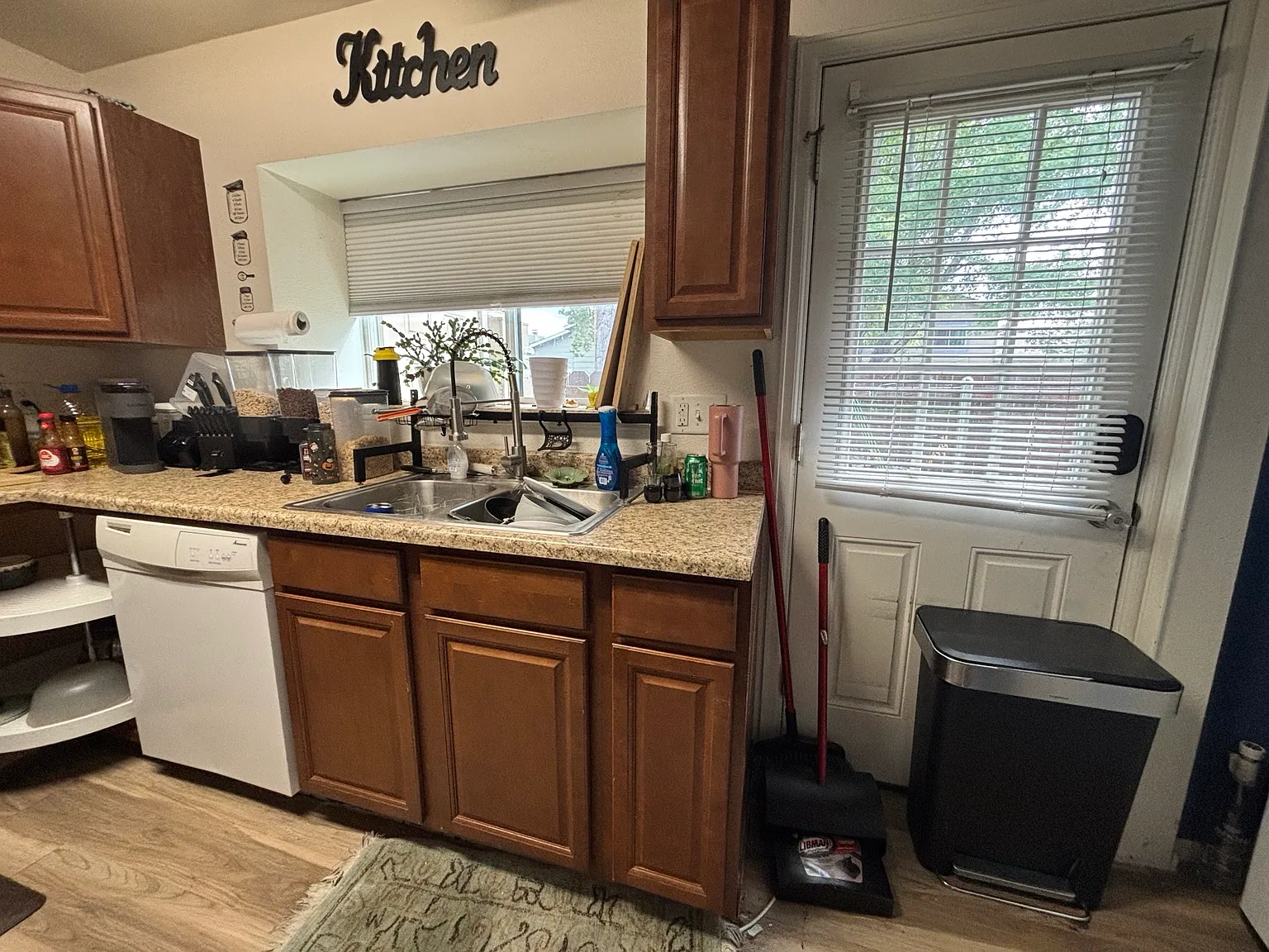 3 bed, 1624 sqft, $1,850 — Photo 3