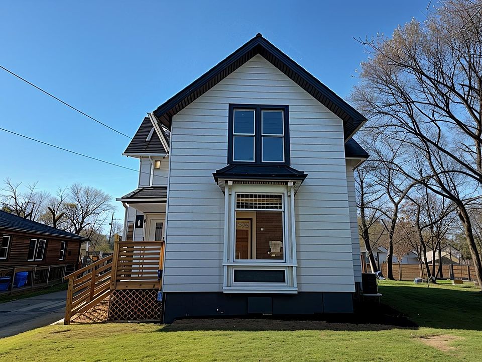 1st image of 1520 N Rockton Ave