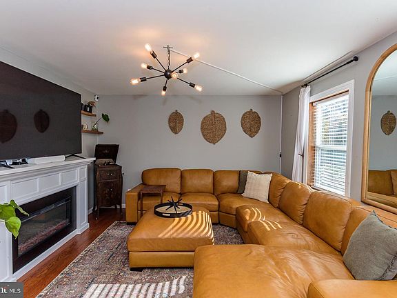 5th image of 31780 Phillips Rd