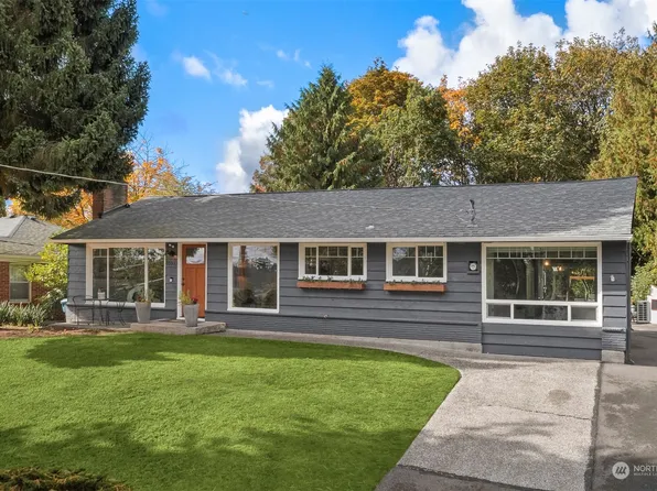 10317 Densmore Avenue N, Seattle, WA 98133