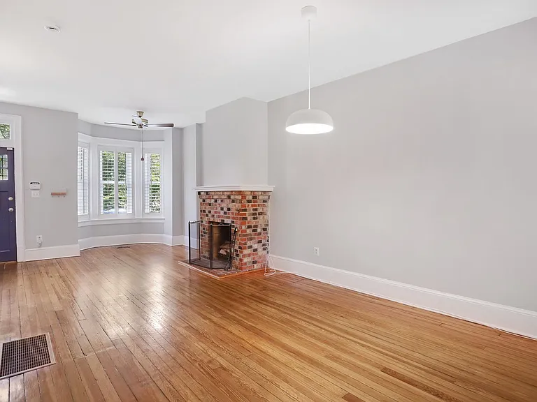 1373 N Carolina Ave NE — Photo 6