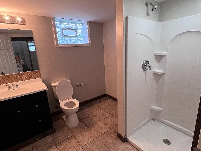 324 Tuscarawas Ave NW — Photo 8