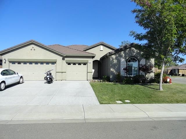 1st image of 1490 Pelusa Ln