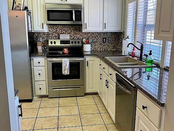 4th image of 223 Knoll Creek Cir