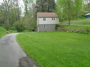 5 Little Fork Ln, Jeannette, PA