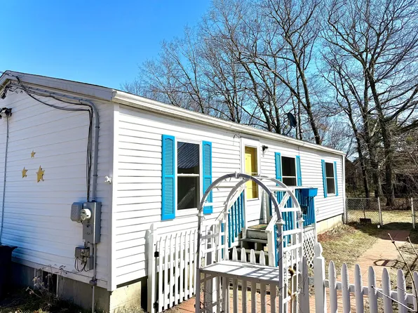 1 Boothby Avenue, Sanford, ME 04073