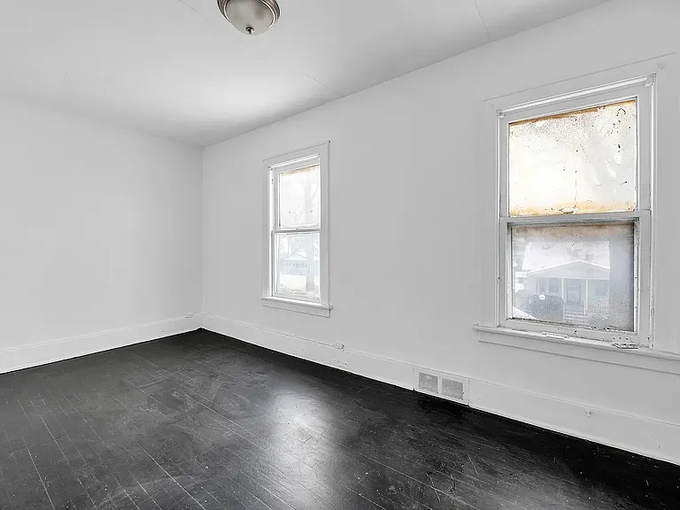 15906 Alden St — Photo 12