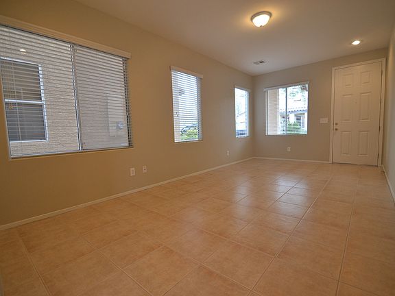 4th image of 937 Shining Rose Pl