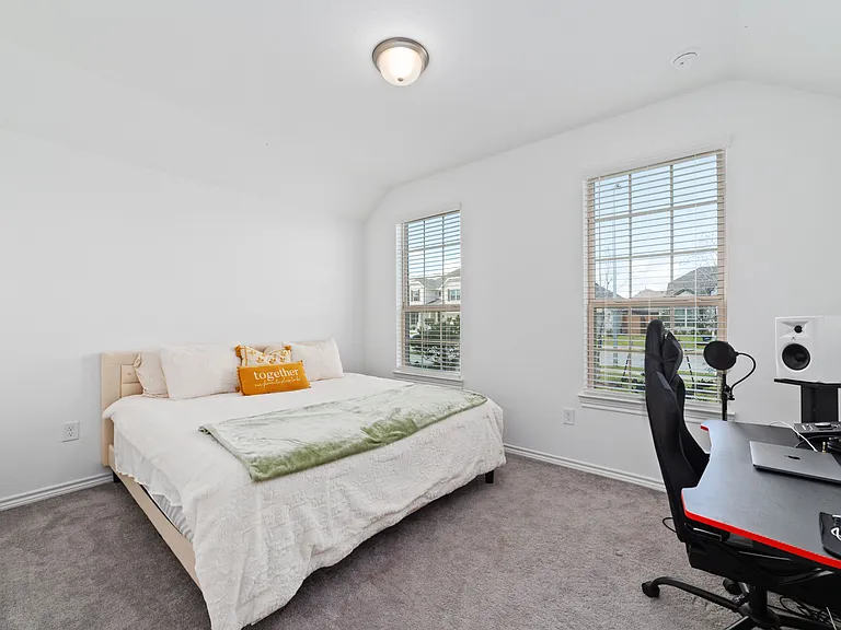 1224 Seaside Cove Ln — Photo 18