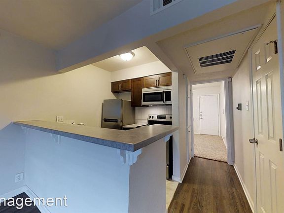 5th image of 5515 Gaston Ave APT 211