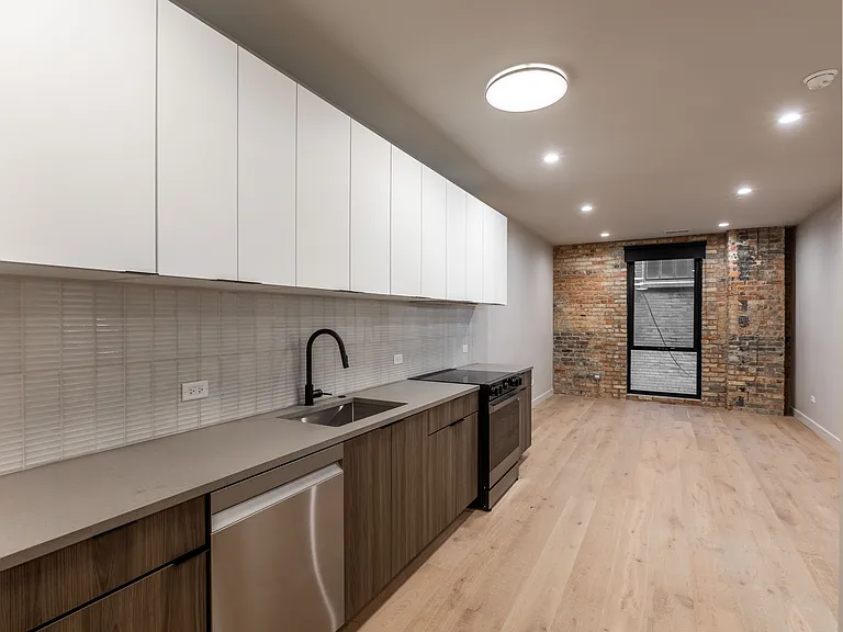 1706 Sherman Ave. — Photo 9