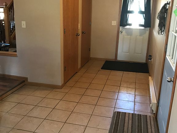 5th image of 522 Gould St