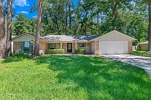108 Deerwood Ln — Photo 1