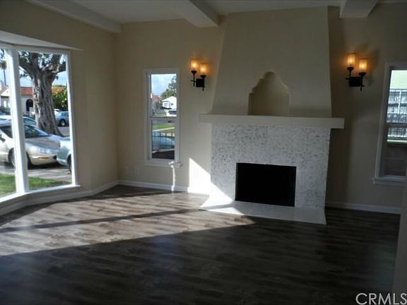 2nd image of 7626 S Halldale Ave