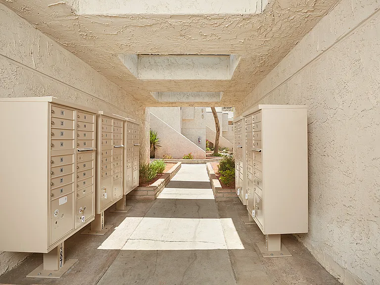 Palm Canyon Terrace — Photo 11