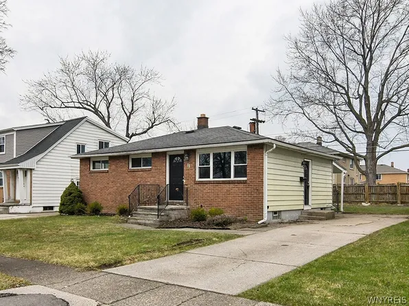 11 Wellington Rd, Cheektowaga, NY 14225
