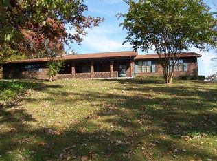 132 Hubbs Grove Rd, Maynardville, TN 37807
