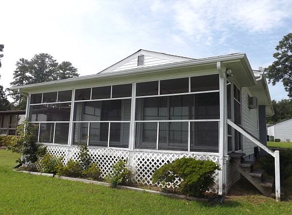 5th image of 2163 Roane Ave
