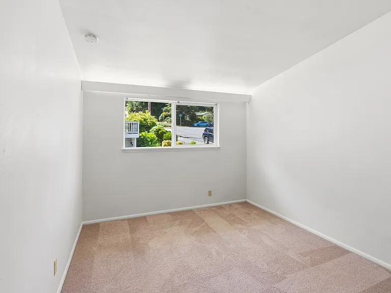 2509 NE 115th St #A — Photo 11