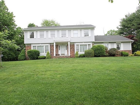 2nd image of 60A Windsor Dr