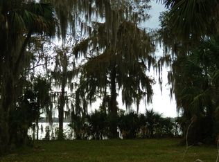 297 E River Rd E, East Palatka, FL 32131