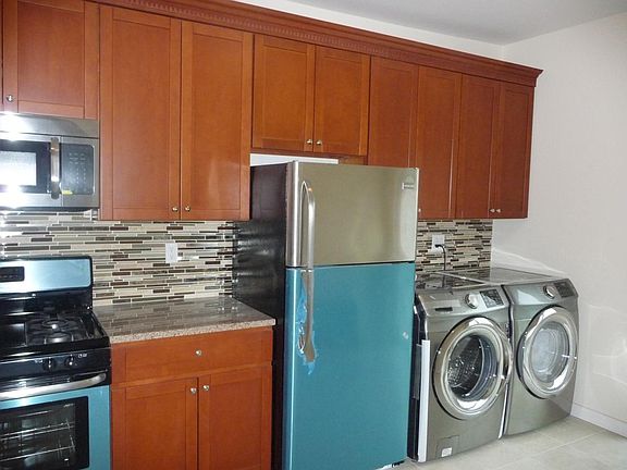 2nd image of 4018 Sea Gate Ave #2