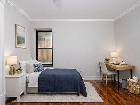 5th image of 1590 Lexington Ave #4