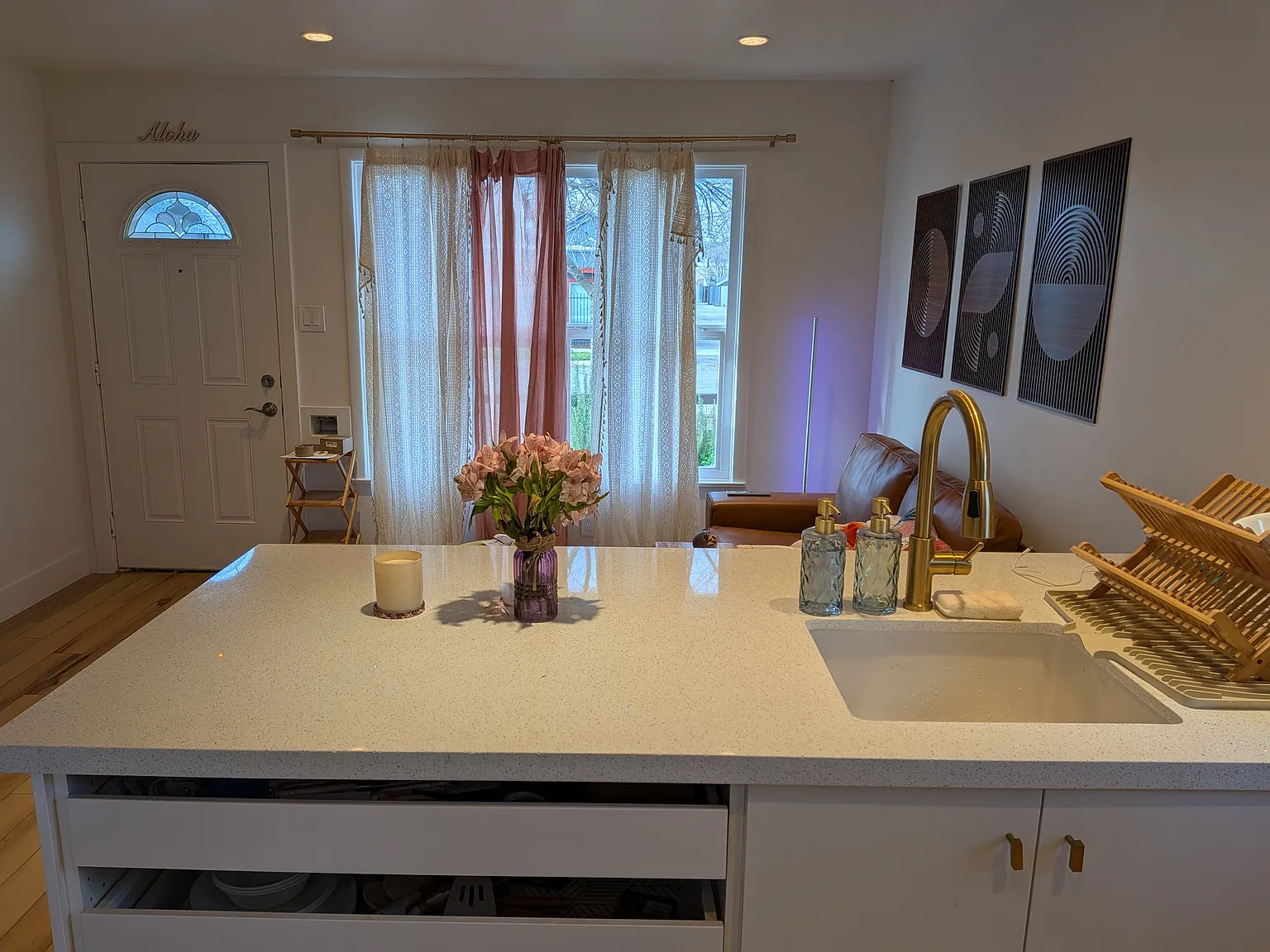 1 bed, 400 sqft, $1,800 — Photo 4