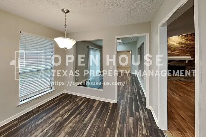1809 Geneva Ln — Photo 6