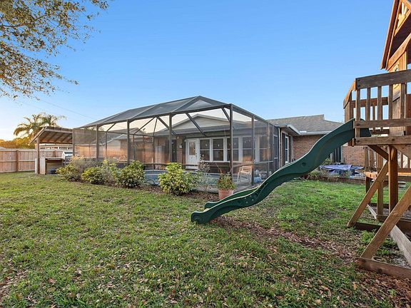 2nd image of 672 SW Badger Terrace