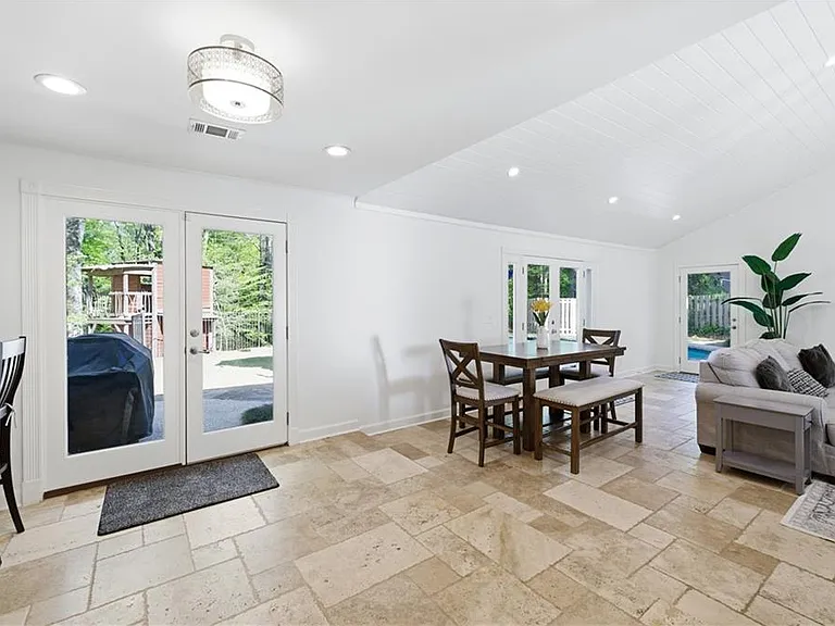 4115 Glen Devon Dr NW — Photo 16
