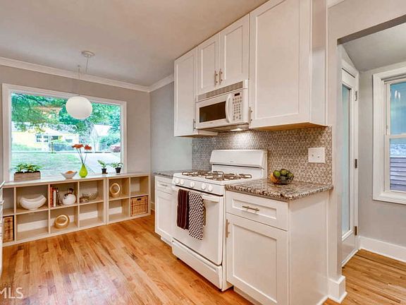 4th image of 1287 Lorenzo Dr SW