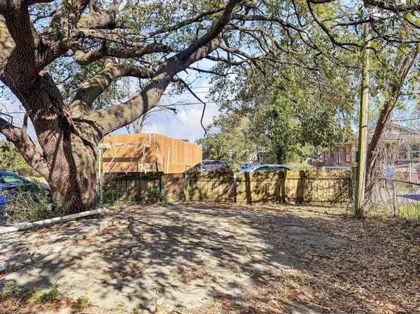 1985 Delaware Ave, North Charleston, SC 29405