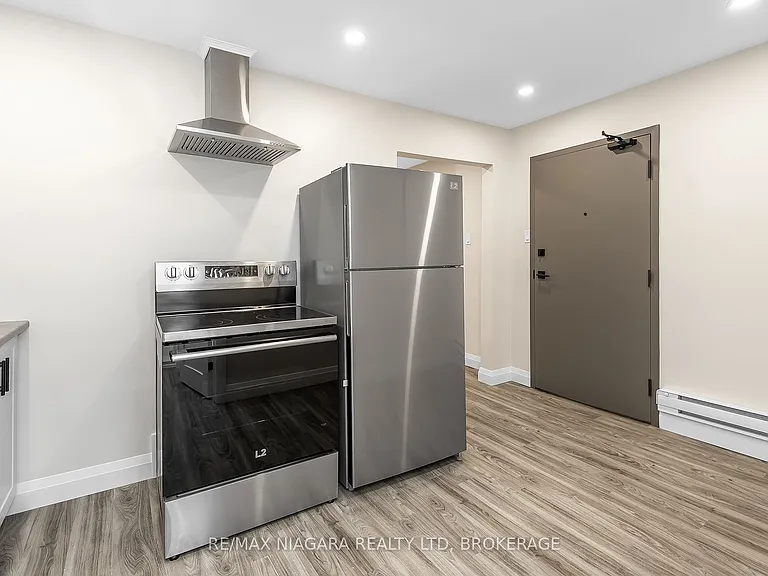 264 West St #1 — Photo 4