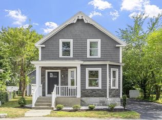 48 Fruit St, Lowell, MA 01852