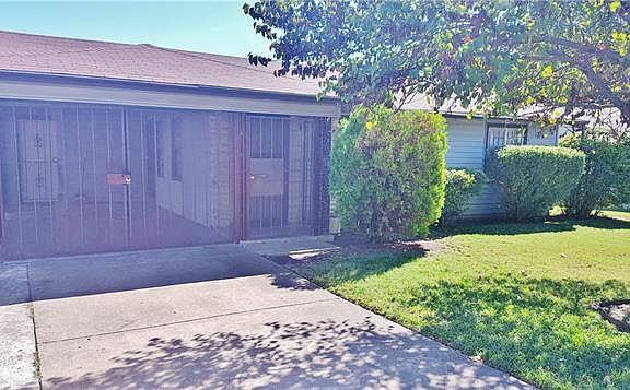 3rd image of 12216 Oberlin Dr