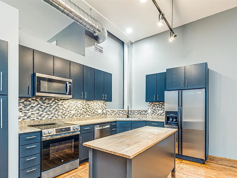 1312 Live Oak St #223 — Photo 6